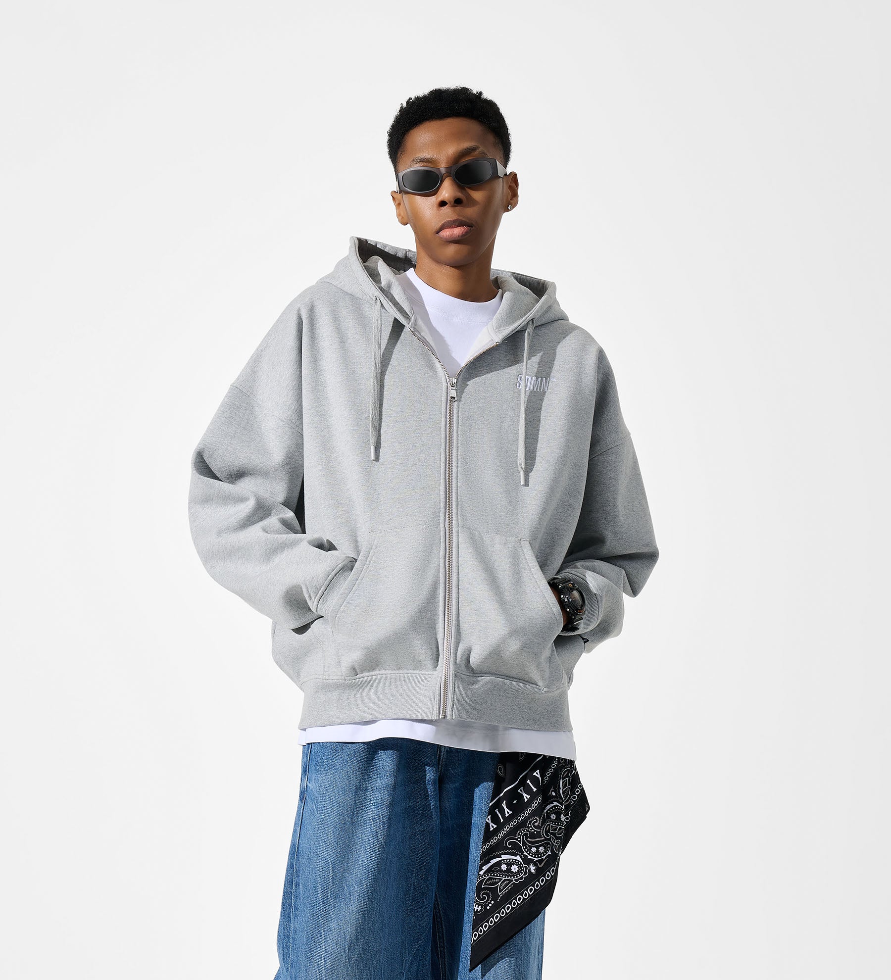 【美品】beeden DUALITY ZIP DESIGN HOODIE グレー beeden パーカー グレーDUALITY ZIP DESIGN HOODIE 【公式通販】
