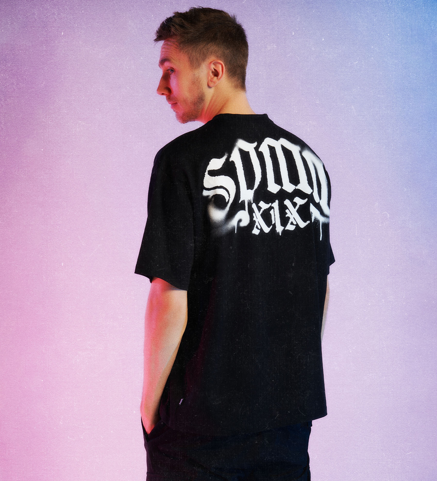 Stencil T-Shirt [Black]